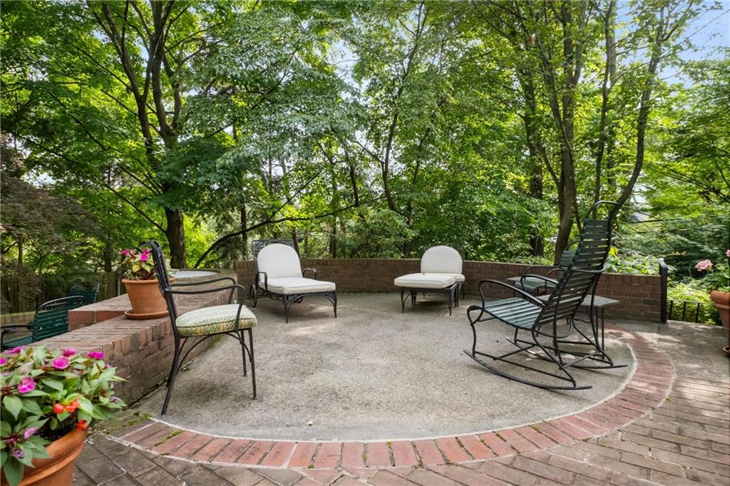 5414 Kipling Road Pittsburgh, PA 15217 - Photo 14 of 36 Gallery Image 14