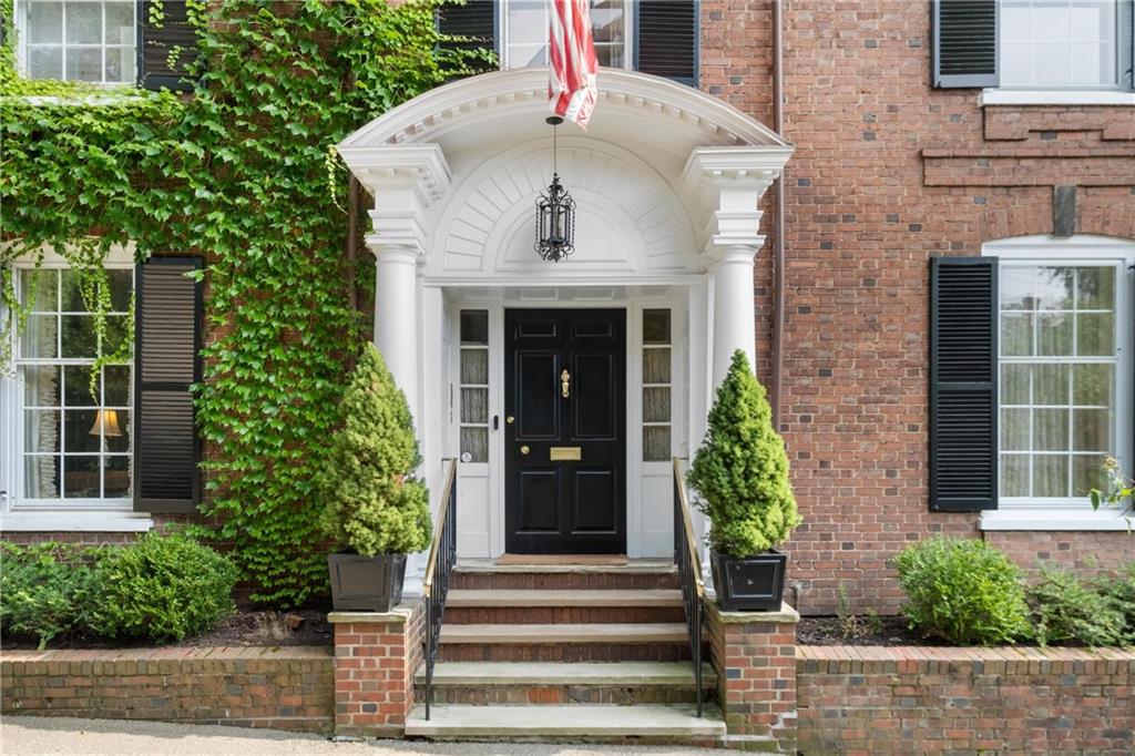 5414 Kipling Road Pittsburgh, PA 15217 - Photo 2 of 36 Gallery Image 2