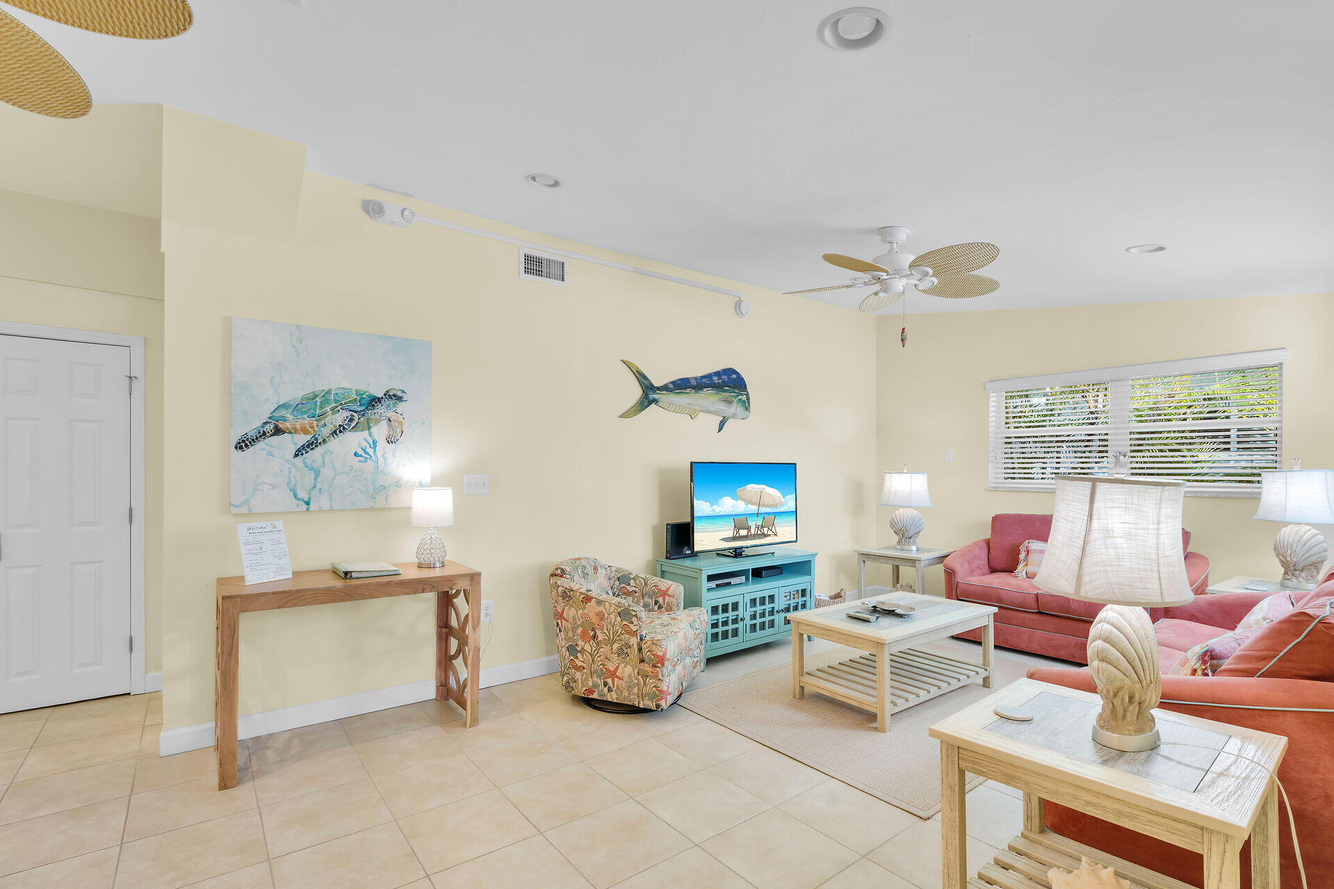 171 10th Street Key Colony Beach, FL 33051 - Photo 19 of 56 Living Room