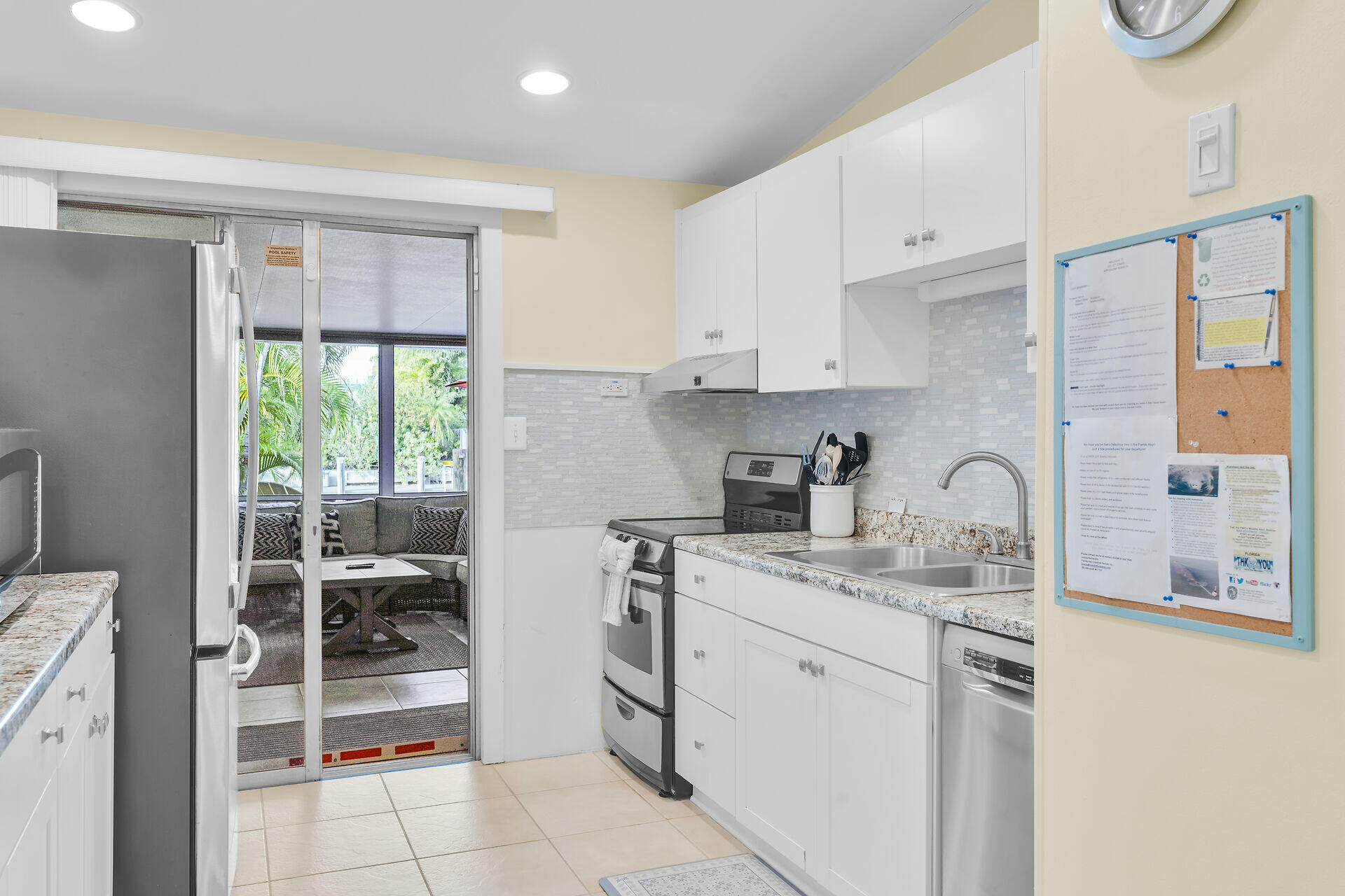 171 10th Street Key Colony Beach, FL 33051 - Photo 23 of 56 Kitchen