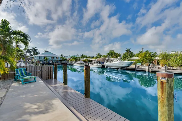 $1,400,000 | 171 10th Street, Key Colony Beach, FL 33051