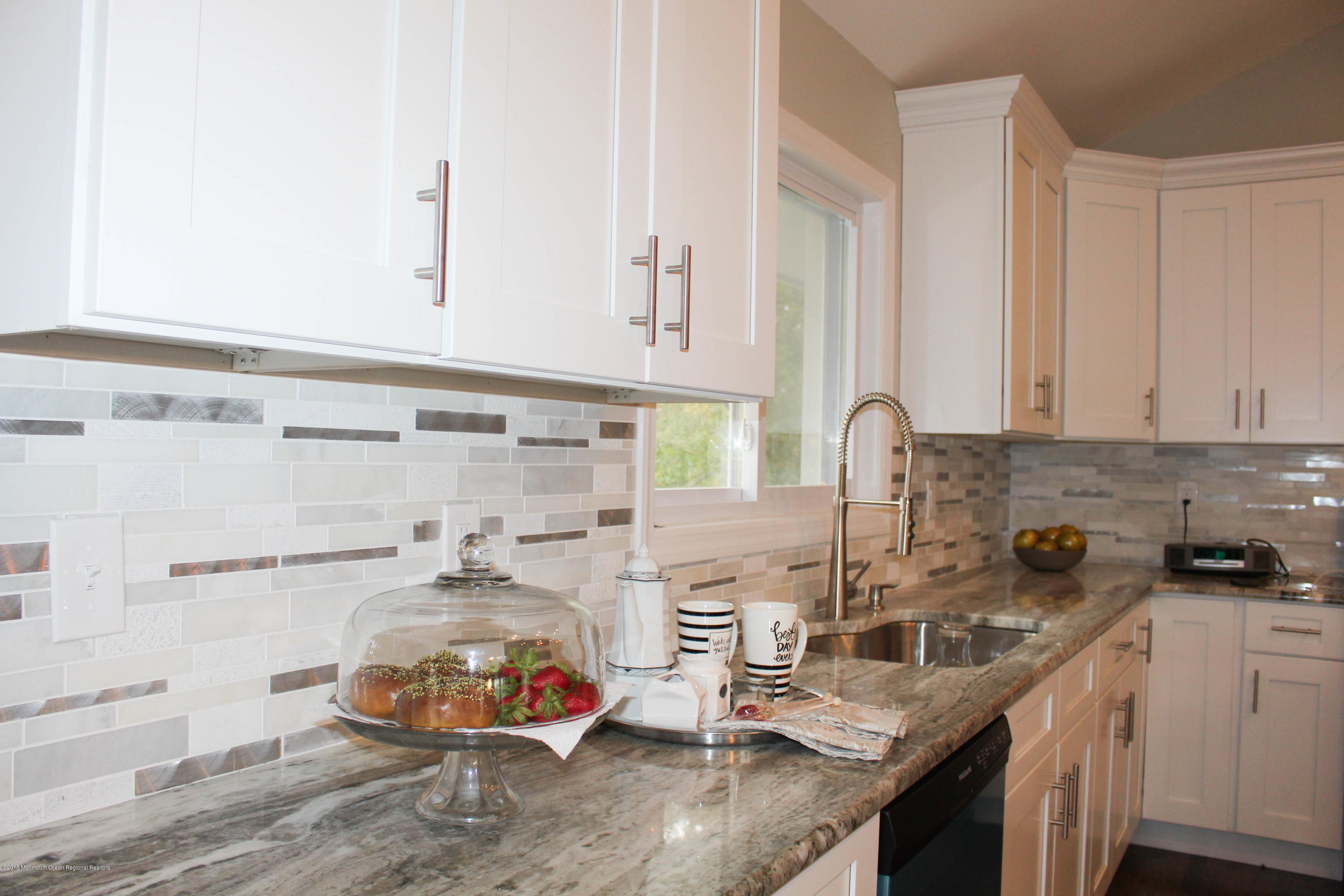 75 Broad Street Matawan, NJ 07747 - Photo 3 of 11 KITCHEN TILES