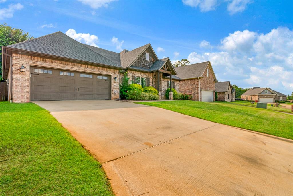 1045 Addison Reno, TX 75462 - Photo 2 of 20