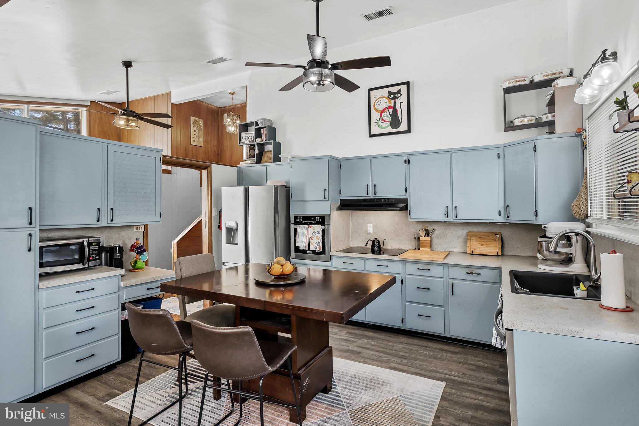 418 Sherry Way Cherry Hill, NJ 08034 - Photo 22 of 42 a kitchen with cabinets a sink and appliances