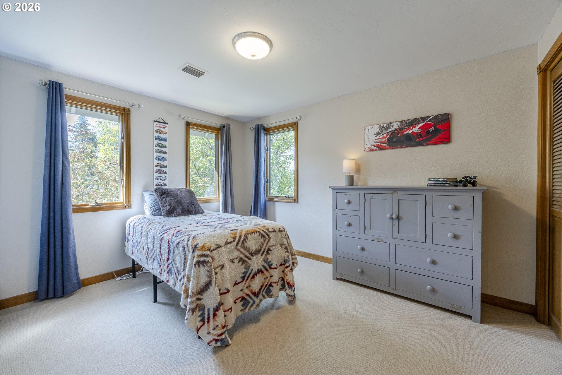 33883 Van Duyn Road Eugene, OR 97408 - Photo 23 of 48 Gallery Image 23
