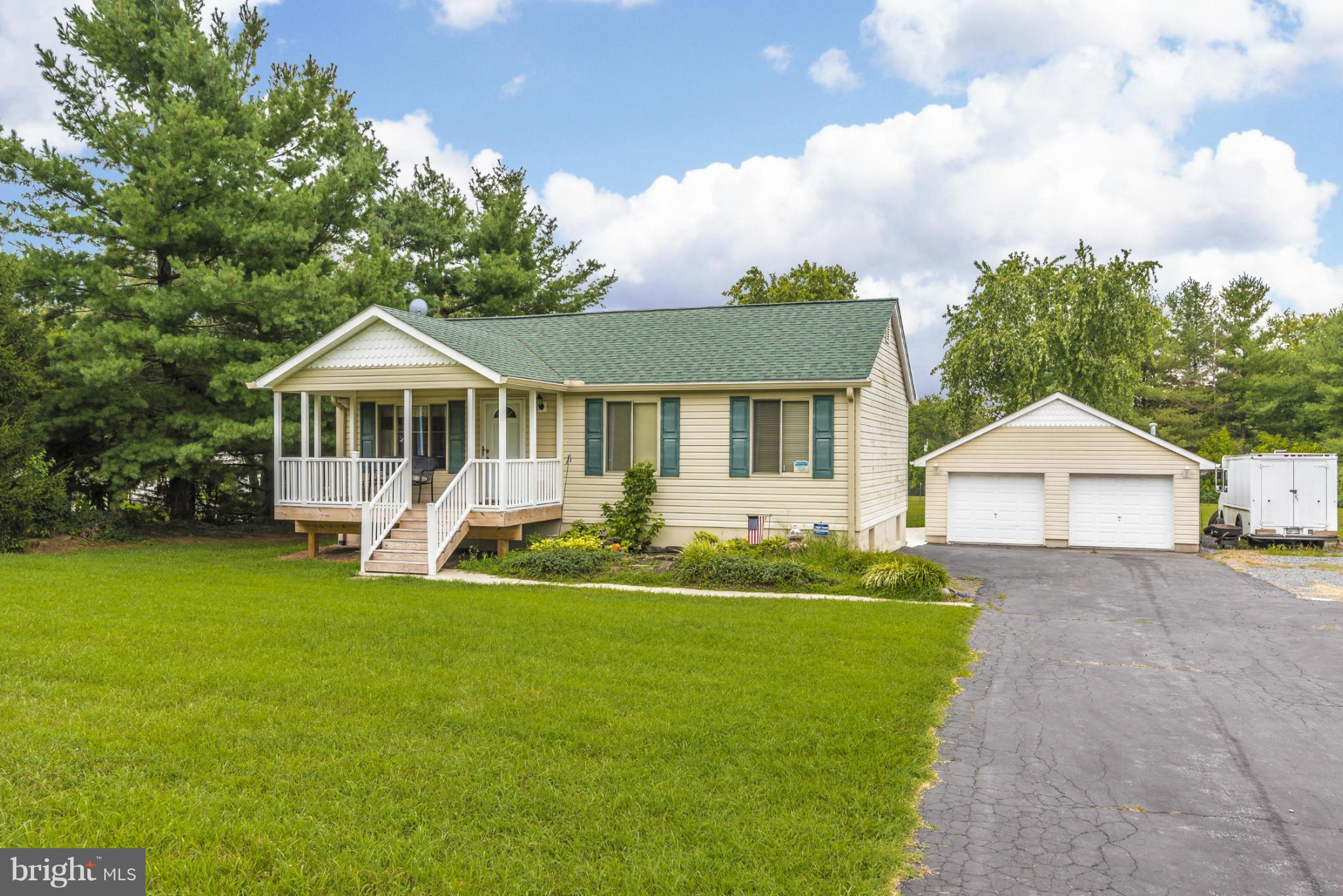 2114 Pleasant View Road Adamstown, MD 21710 - Photo 5 of 27 Exterior (Front)
