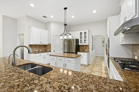 $825,000 | 12404 Montclair Bend, Austin, TX 78732