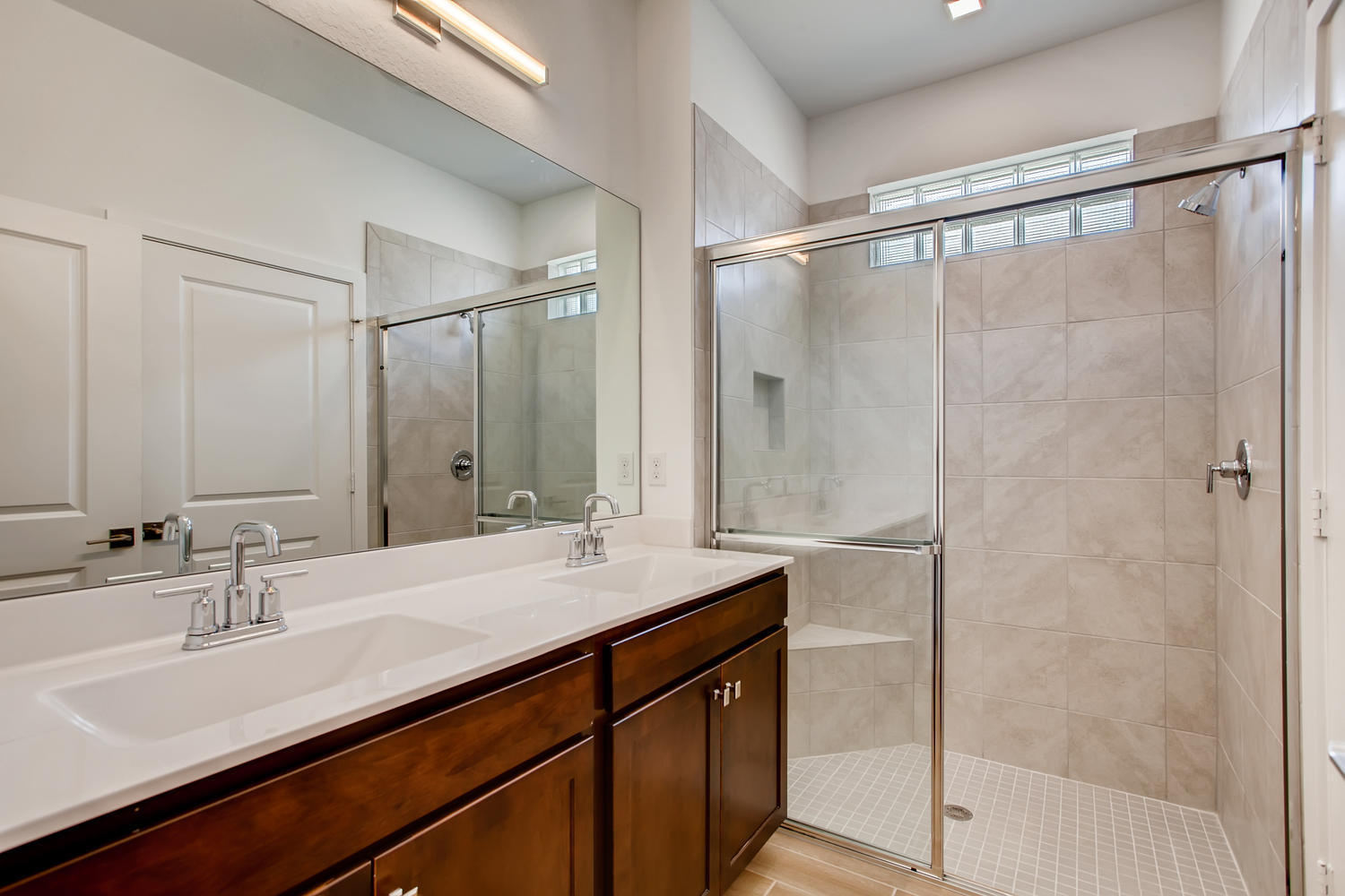 5753 Pinehurst Trail Hobe Sound, FL 33455 - Photo 12 of 17 Hastings-large-012-012-Master Bathroom-1