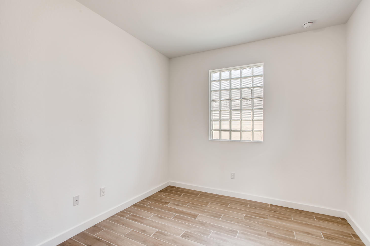 5753 Pinehurst Trail Hobe Sound, FL 33455 - Photo 15 of 17 Hastings-large-015-014-Flexroom 01-1500x