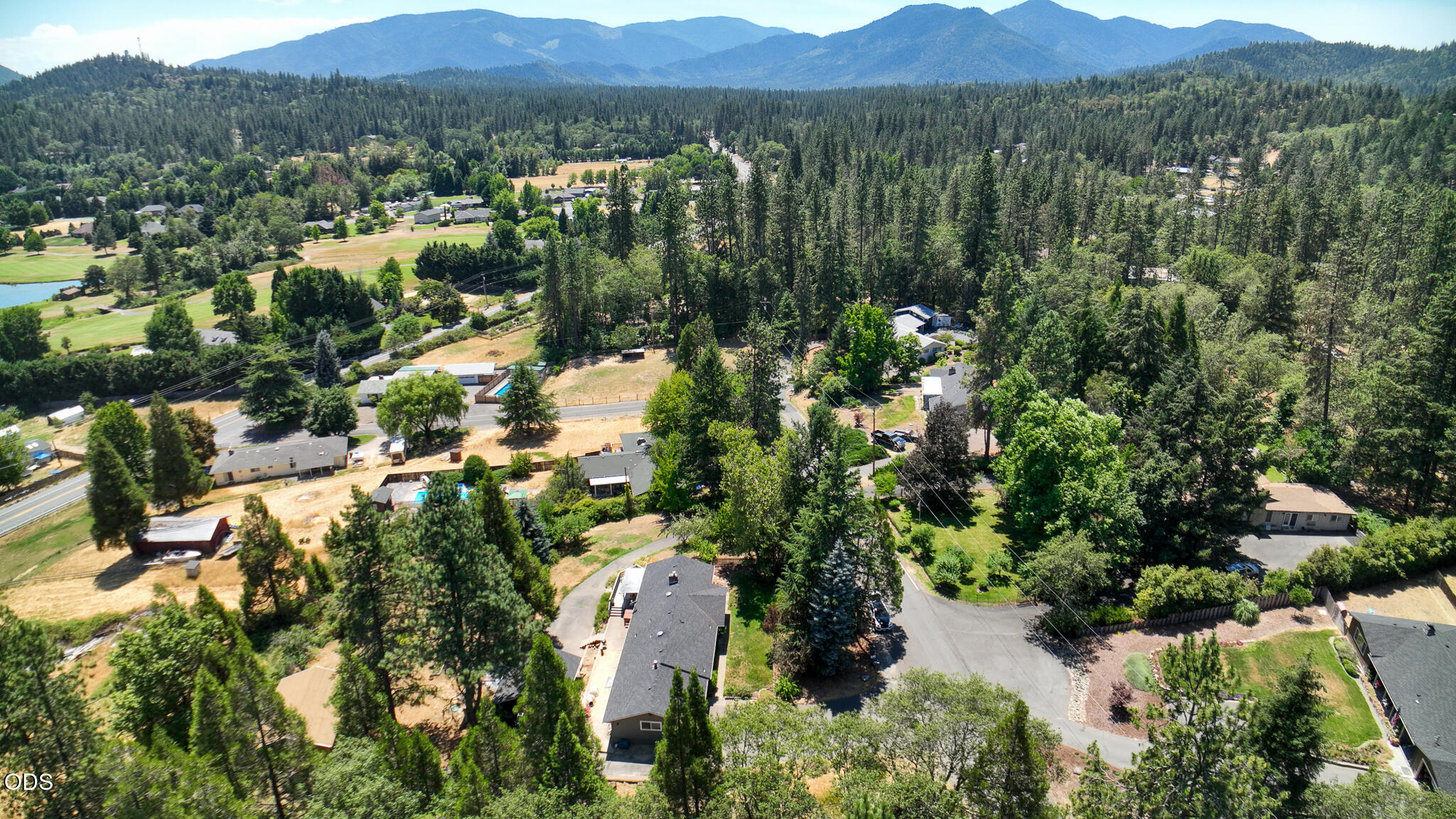 235 Larkin Road Grants Pass, OR 97527 - Photo 32 of 49