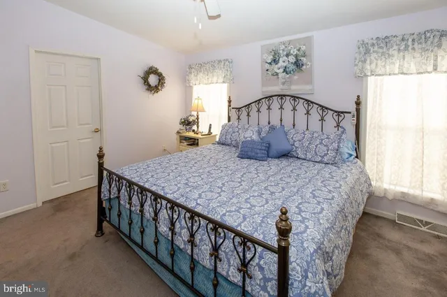 $218,000 | 303 Carver Lane, Royersford, PA 19468