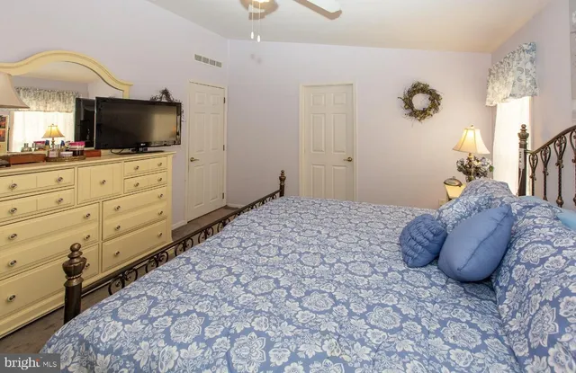 $218,000 | 303 Carver Lane, Royersford, PA 19468