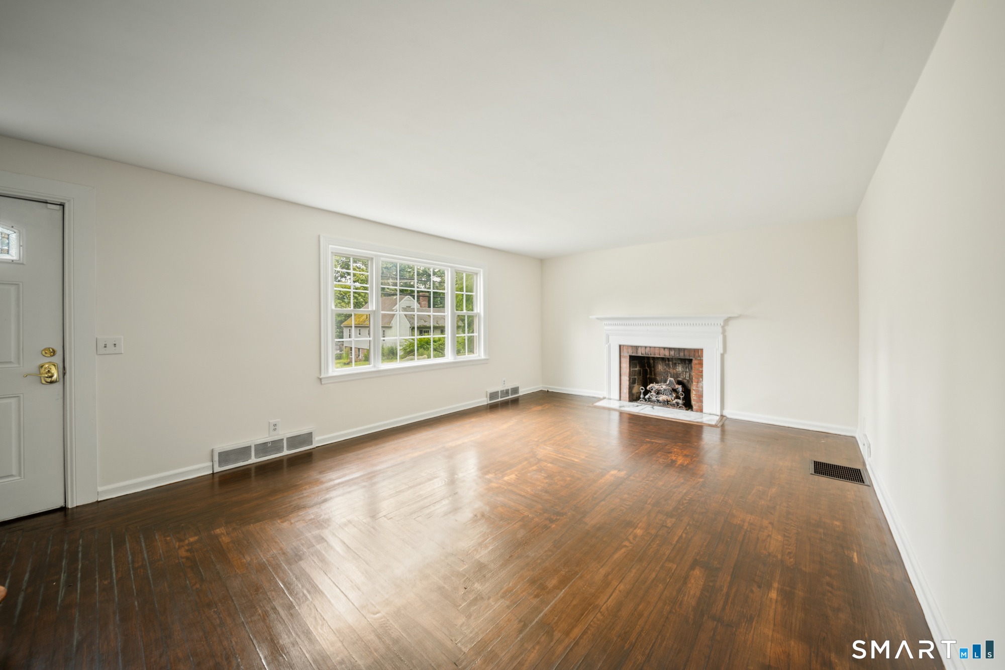 3 Dorman Road Oxford, CT 06478 - Photo 4 of 40
