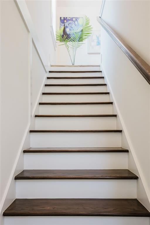 330 Mount Zion Road Southwest Hapeville, GA 30354 - Photo 27 of 41 a view of entryway