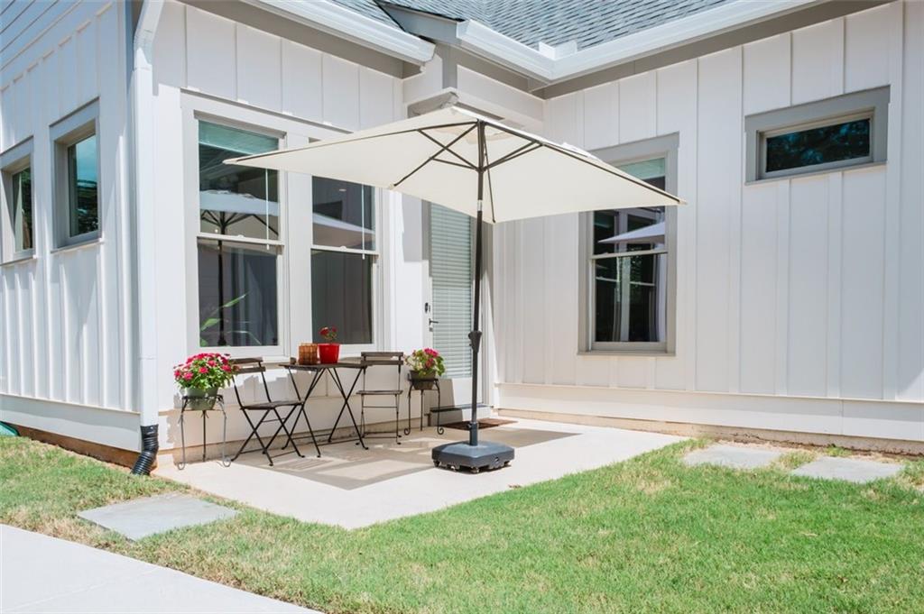 330 Mount Zion Road Southwest Hapeville, GA 30354 - Photo 35 of 41 a view of house with yard porch and outdoor seating