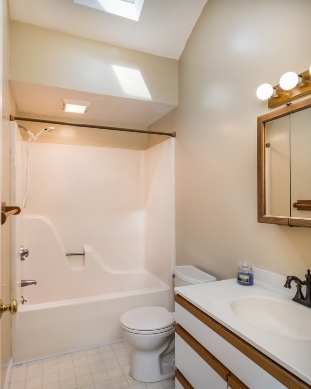 88 Fiskdale Road Brookfield, MA 01506 - Photo 11 of 30 a bathroom with a sink toilet and shower
