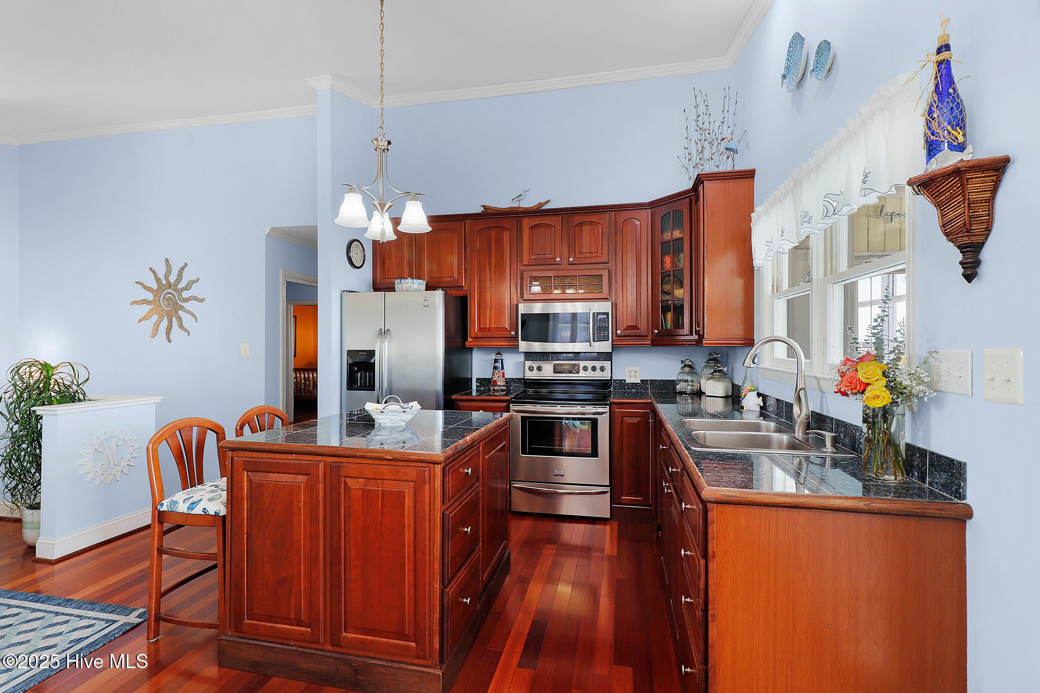 102 Freeman Lane Atlantic Beach, NC 28512 - Photo 11 of 64 Kitchen with Island