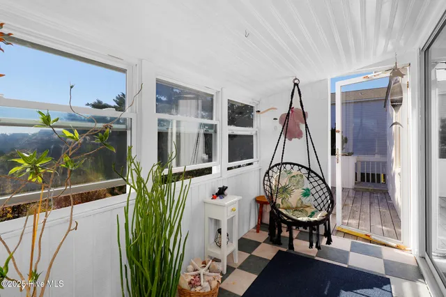 $775,000 | 102 Freeman Lane, Atlantic Beach, NC 28512