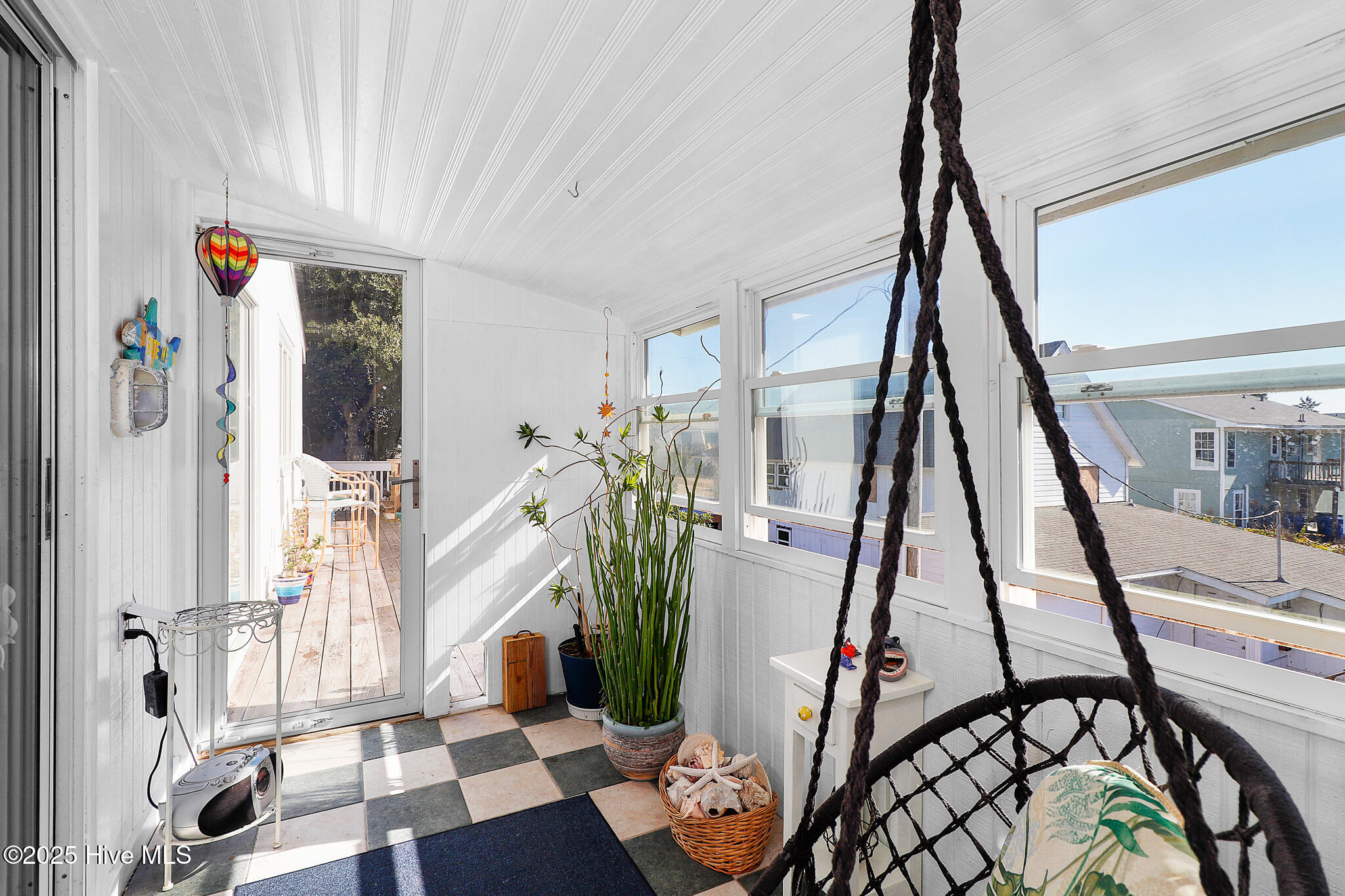 102 Freeman Lane Atlantic Beach, NC 28512 - Photo 21 of 64 Primary Bedroom Private Sunroom