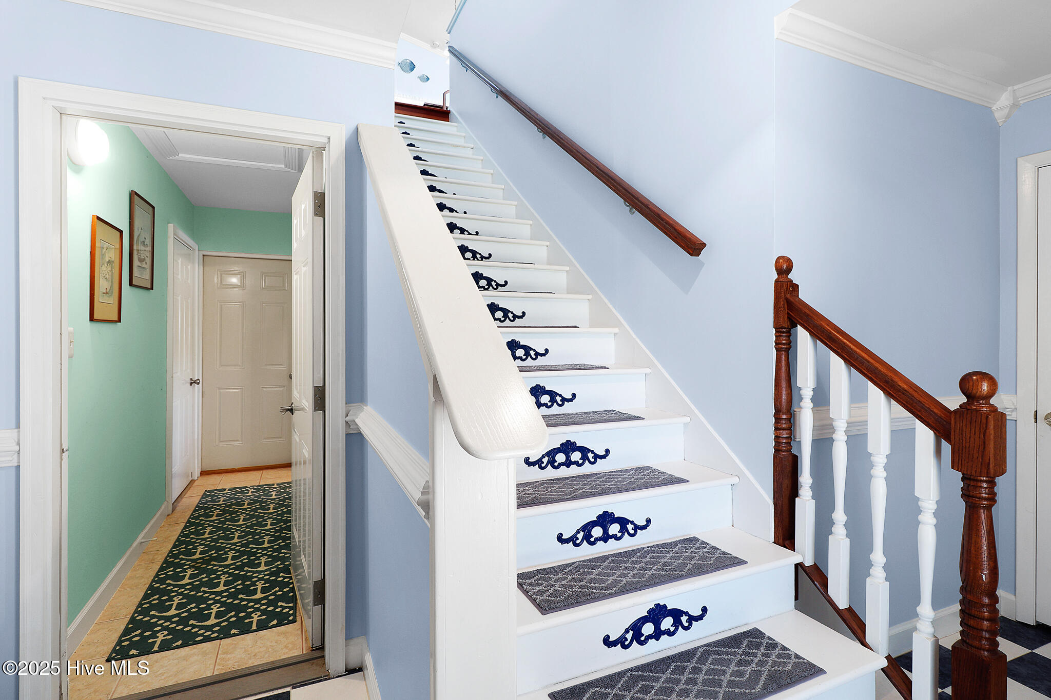 102 Freeman Lane Atlantic Beach, NC 28512 - Photo 29 of 64 Stairs to ground floor apartment