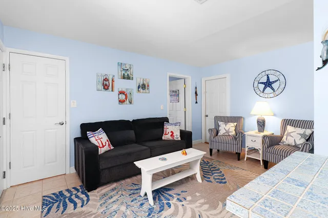 $775,000 | 102 Freeman Lane, Atlantic Beach, NC 28512