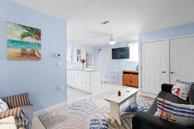 $775,000 | 102 Freeman Lane, Atlantic Beach, NC 28512