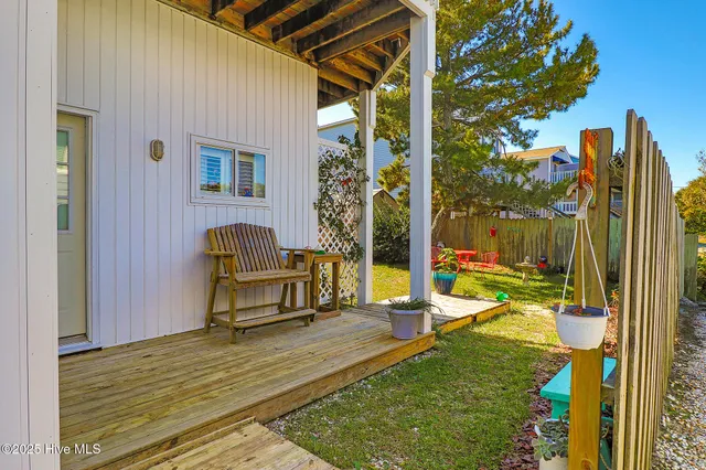 $775,000 | 102 Freeman Lane, Atlantic Beach, NC 28512