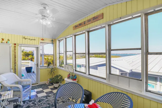 $775,000 | 102 Freeman Lane, Atlantic Beach, NC 28512