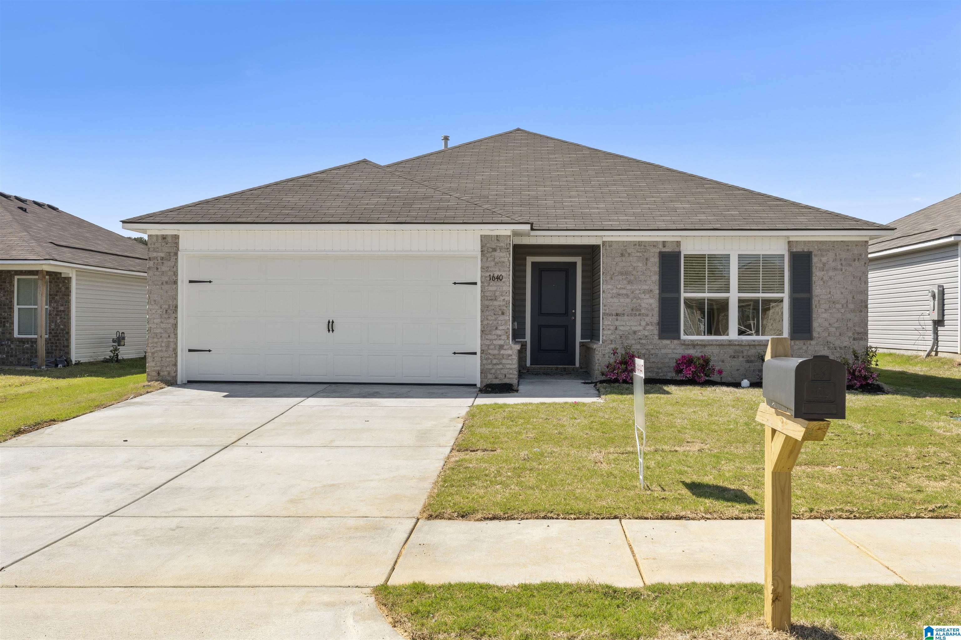 1640 Simmons Street Cullman, AL 35055 - Photo 1 of 27