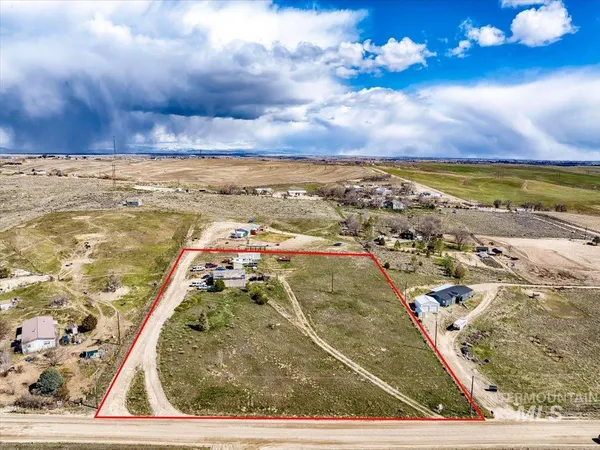 $325,000 | 590 Pearl Road, Caldwell, ID 83607