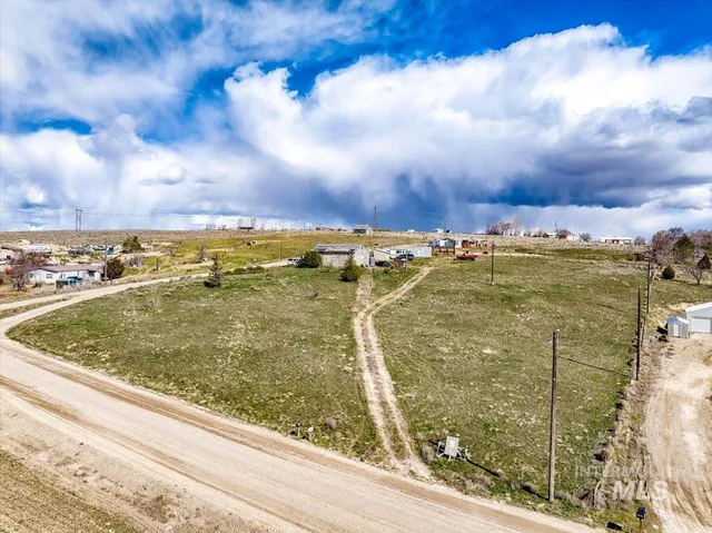 $343,990 | 590 Pearl Road, Caldwell, ID 83607