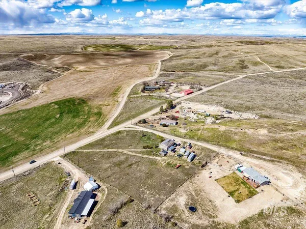 $325,000 | 590 Pearl Road, Caldwell, ID 83607