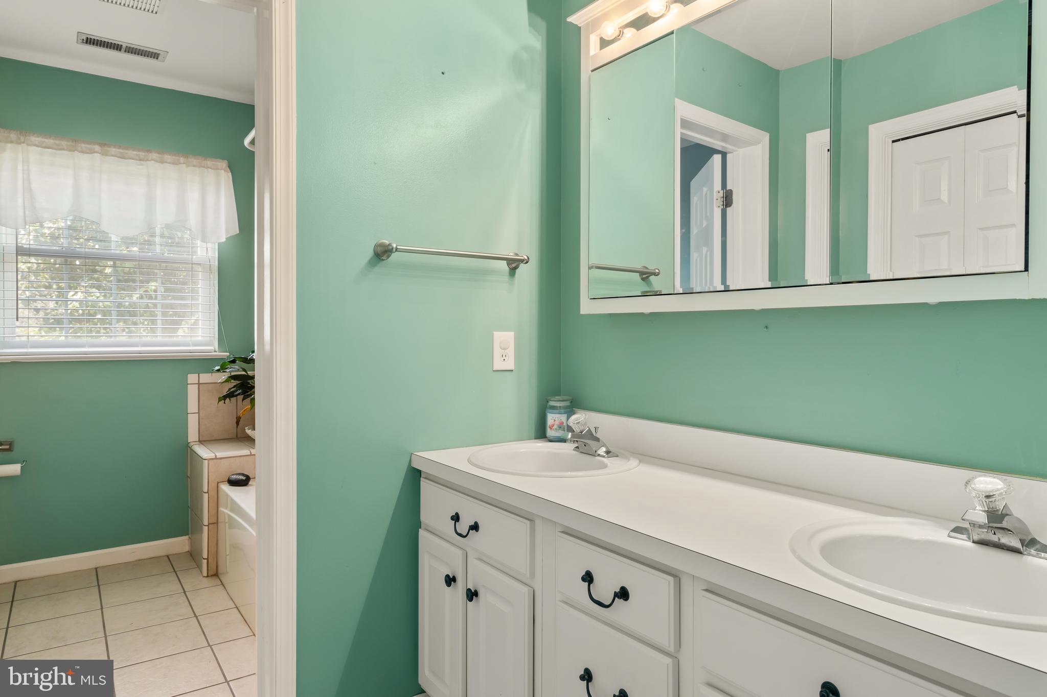 36499 Robin Hood Road Delmar, DE 19940 - Photo 16 of 29 Gallery Image 16