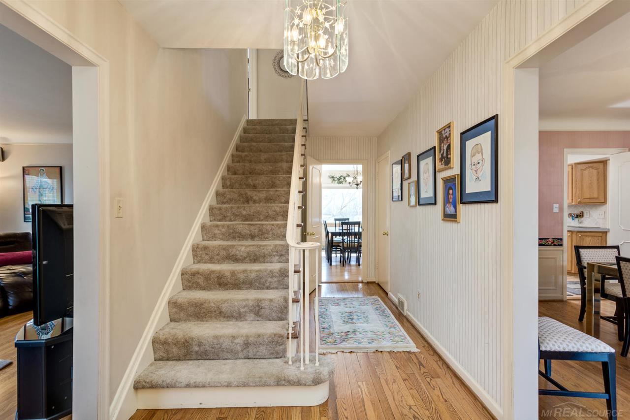 757 Trombley Road Grosse Pointe Park, MI 48230 - Photo 3 of 30