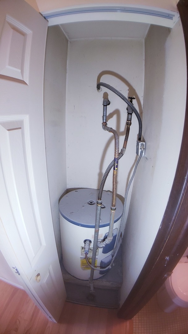 336 Lathrop Avenue, Unit 306 Forest Park, IL 60130 - Photo 22 of 42