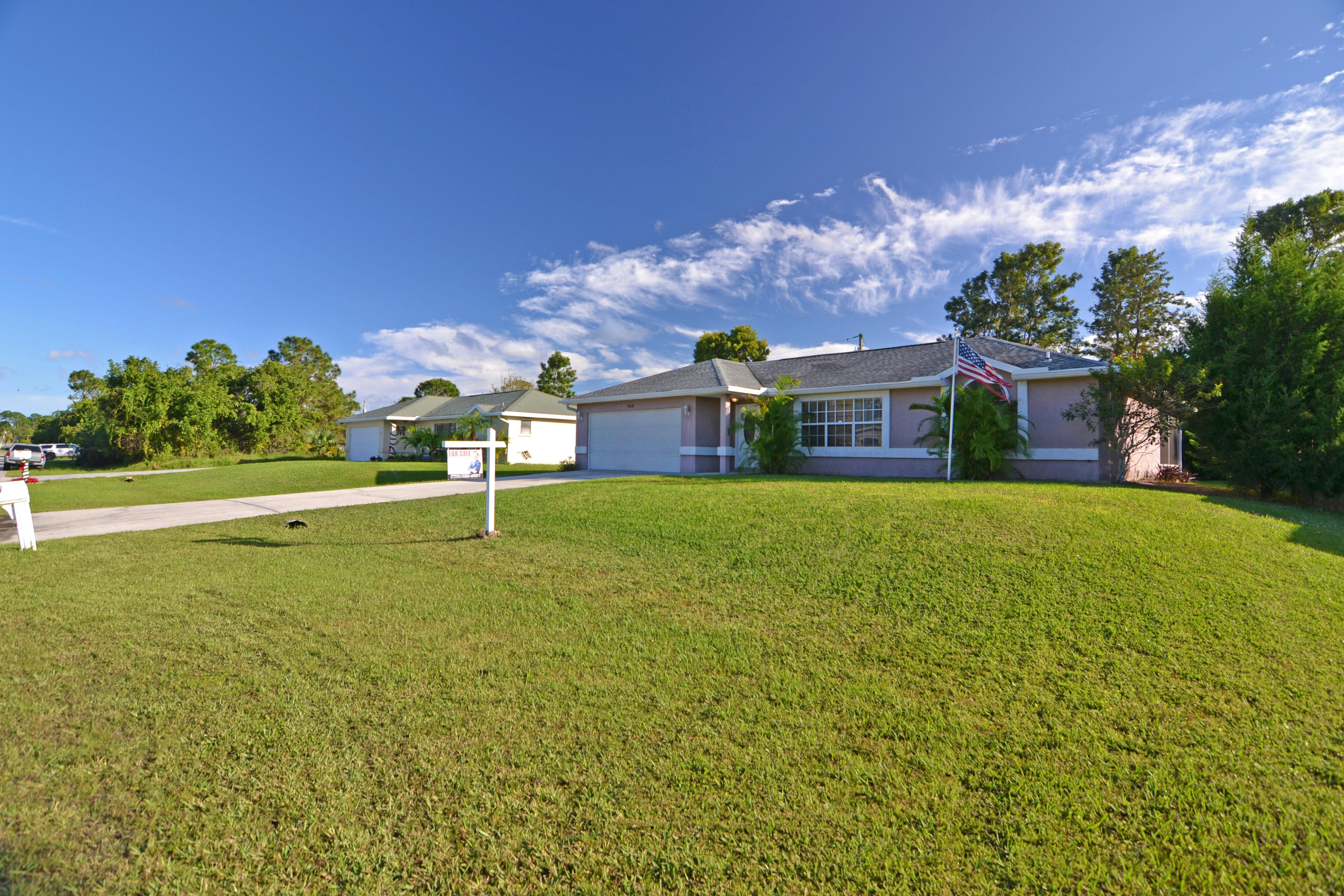 560 Southwest Ryder Road Port St. Lucie, FL 34953 - Photo 6 of 38 DSC_0035