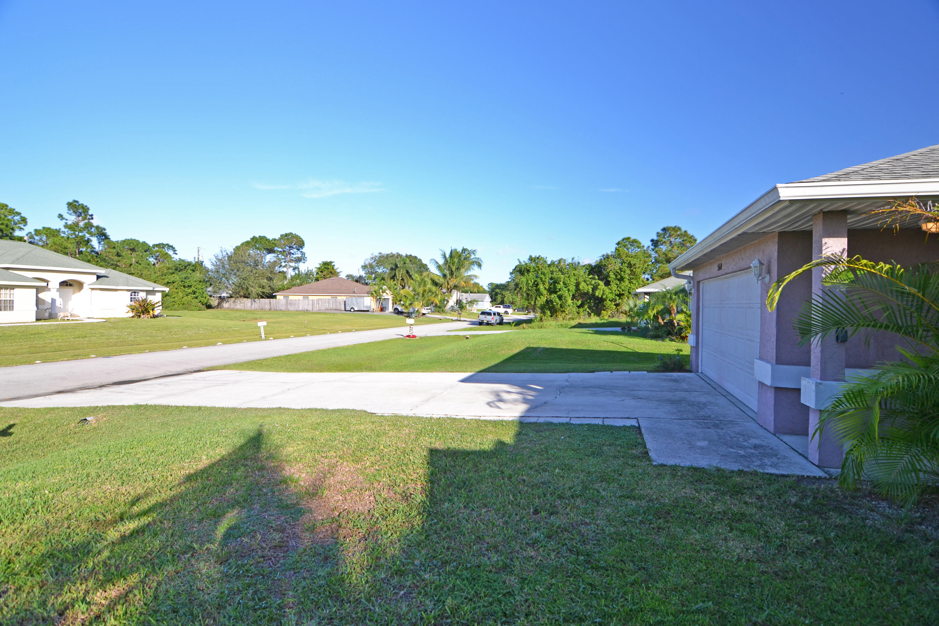 560 Southwest Ryder Road Port St. Lucie, FL 34953 - Photo 8 of 38 DSC_0038