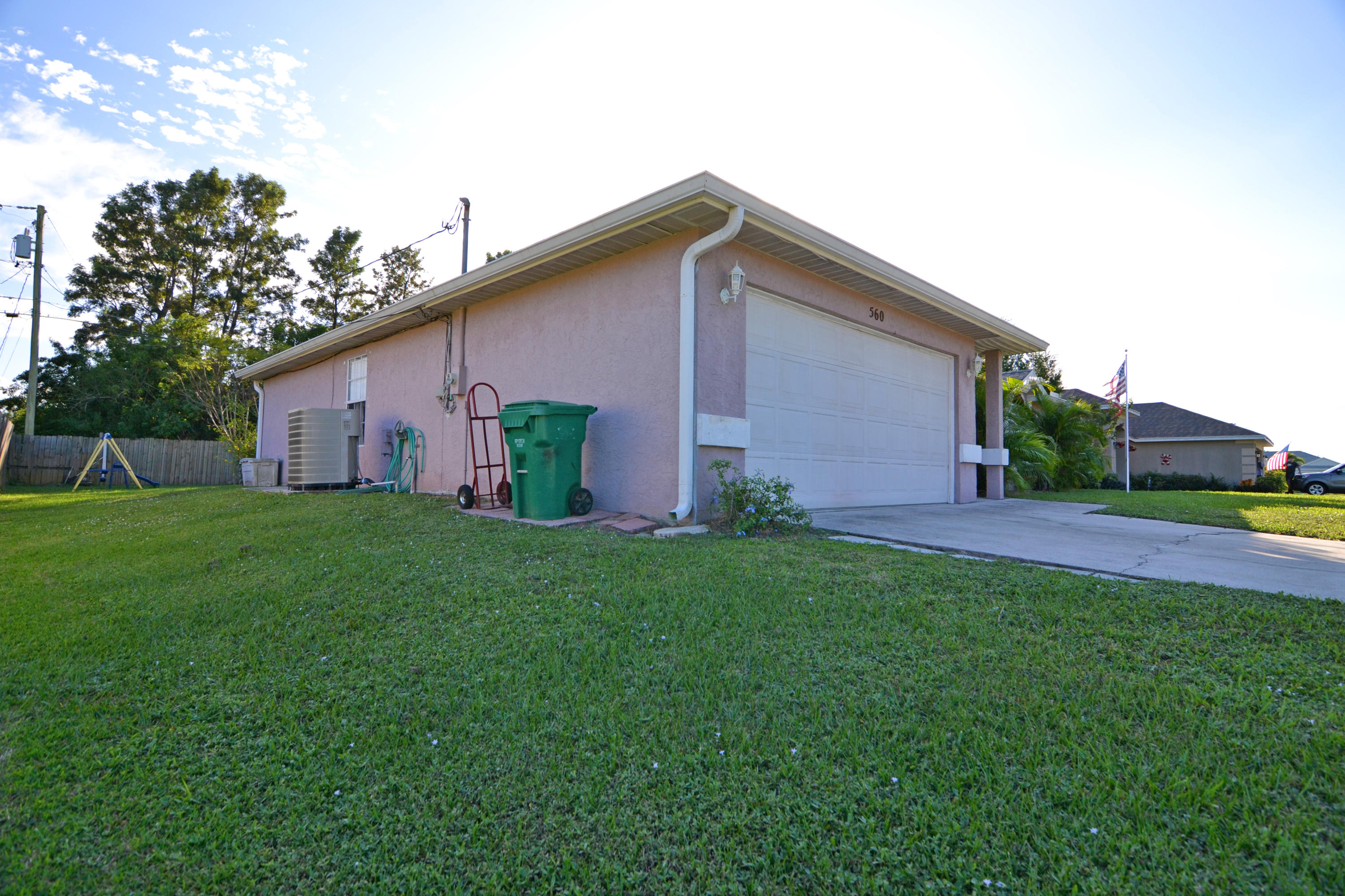 560 Southwest Ryder Road Port St. Lucie, FL 34953 - Photo 9 of 38 DSC_0039