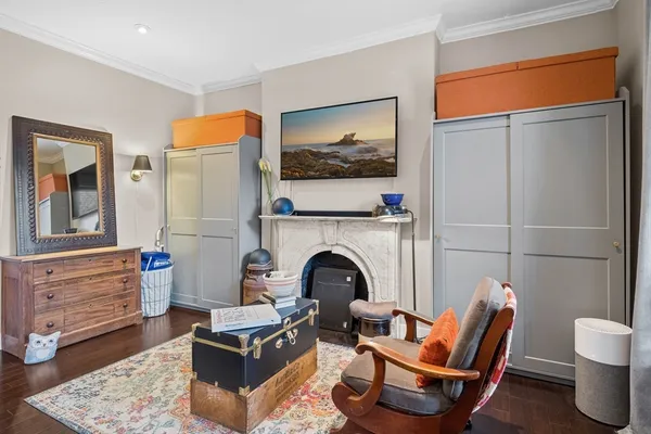 $4,300 | 114 West Concord Street, Unit 2, Boston, MA 02118