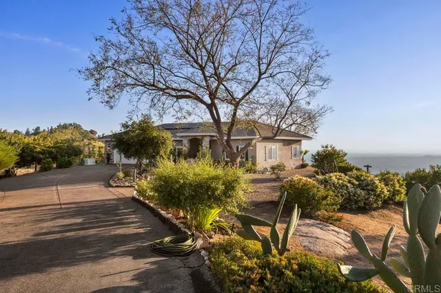 $1,180,000 | 1078 Rainbow Crest Road, Fallbrook, CA 92028