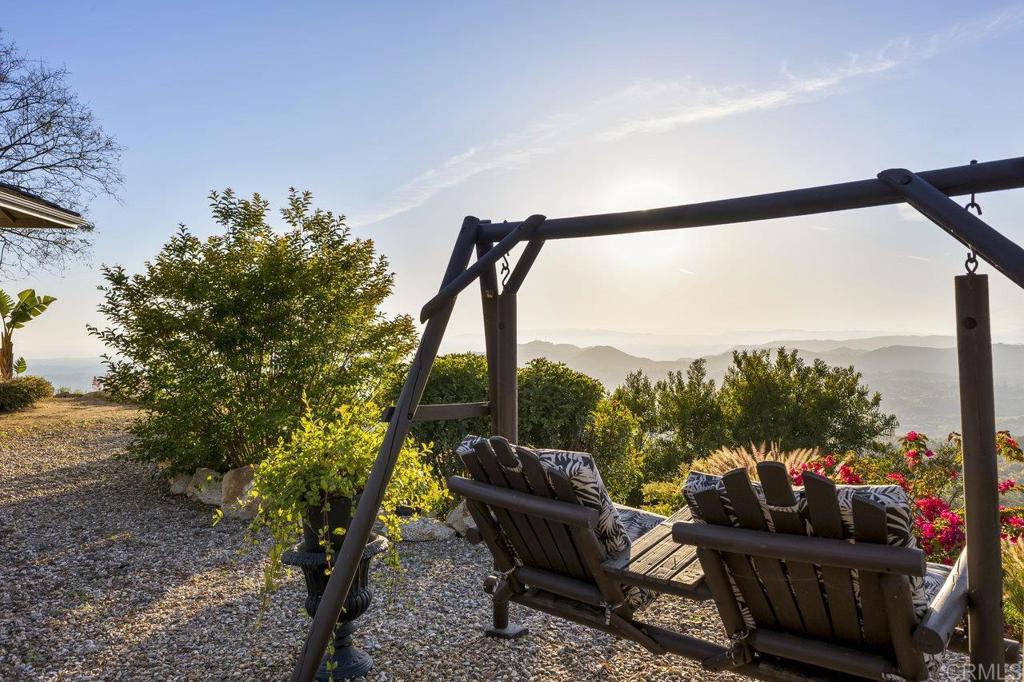 1078 Rainbow Crest Road Fallbrook, CA 92028 - Photo 17 of 65