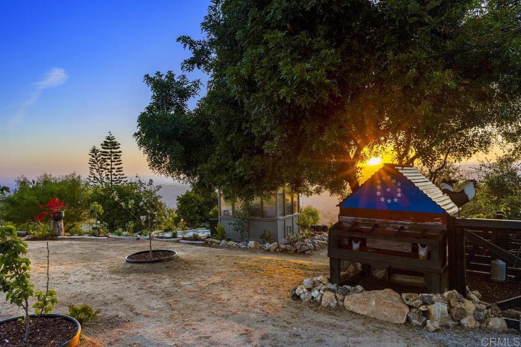 1078 Rainbow Crest Road Fallbrook, CA 92028 - Photo 10 of 65