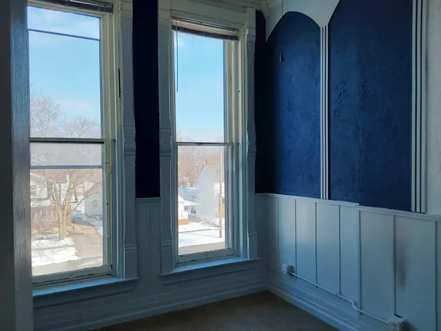 $515,000 | 120 South Park Avenue, Rensselaer, IN 47978