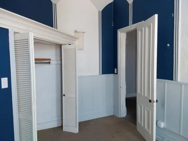 $515,000 | 120 South Park Avenue, Rensselaer, IN 47978