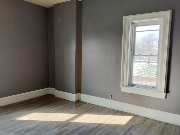 $504,000 | 120 South Park Avenue, Rensselaer, IN 47978