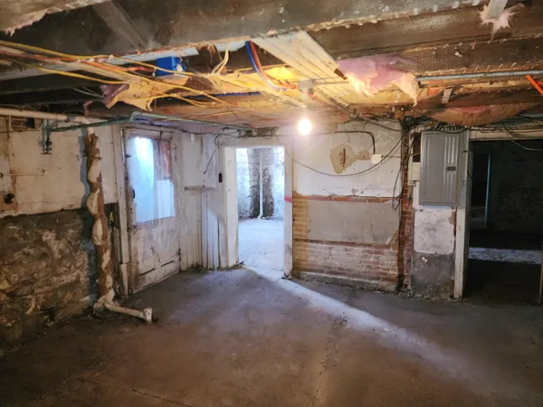 $504,000 | 120 South Park Avenue, Rensselaer, IN 47978