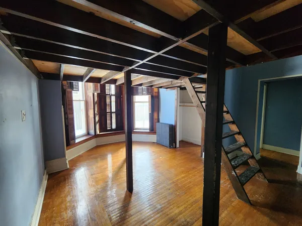 $504,000 | 120 South Park Avenue, Rensselaer, IN 47978