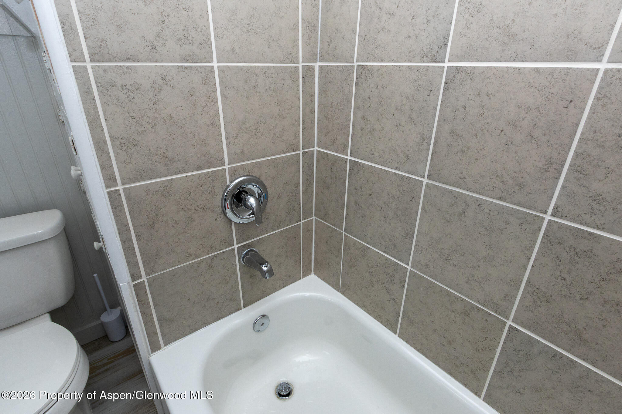 112 Main Street Meeker, CO 81641 - Photo 31 of 59 Upstairs Bathroom