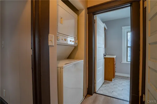 $950 | 208 East Clark Street, Unit 2, German Flatts, NY 13357
