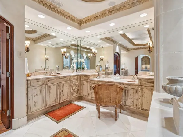 $10,750,000 | 1216 North Casey Key Road, Osprey, FL 34229